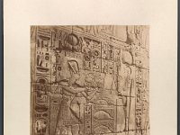 Kat-Nr.622  Kat-Nr.622- Photobestand Vasel, Beschriftung Photo: Zangaki [.] No 710 Karnak Temple de Khoni [?] Ramses sa femme, Beschriftung Vasel: Karnak. Tempel des Chunsu.